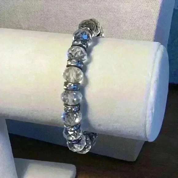 Vintage Glass Crystal Beads with Rhinestones Silver Tone Stretch Bracelet - Picture 2 of 4